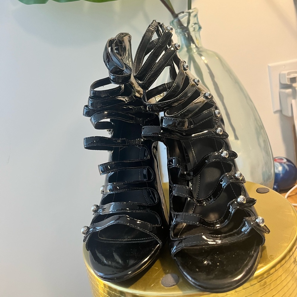 Kendall and Kylie heels